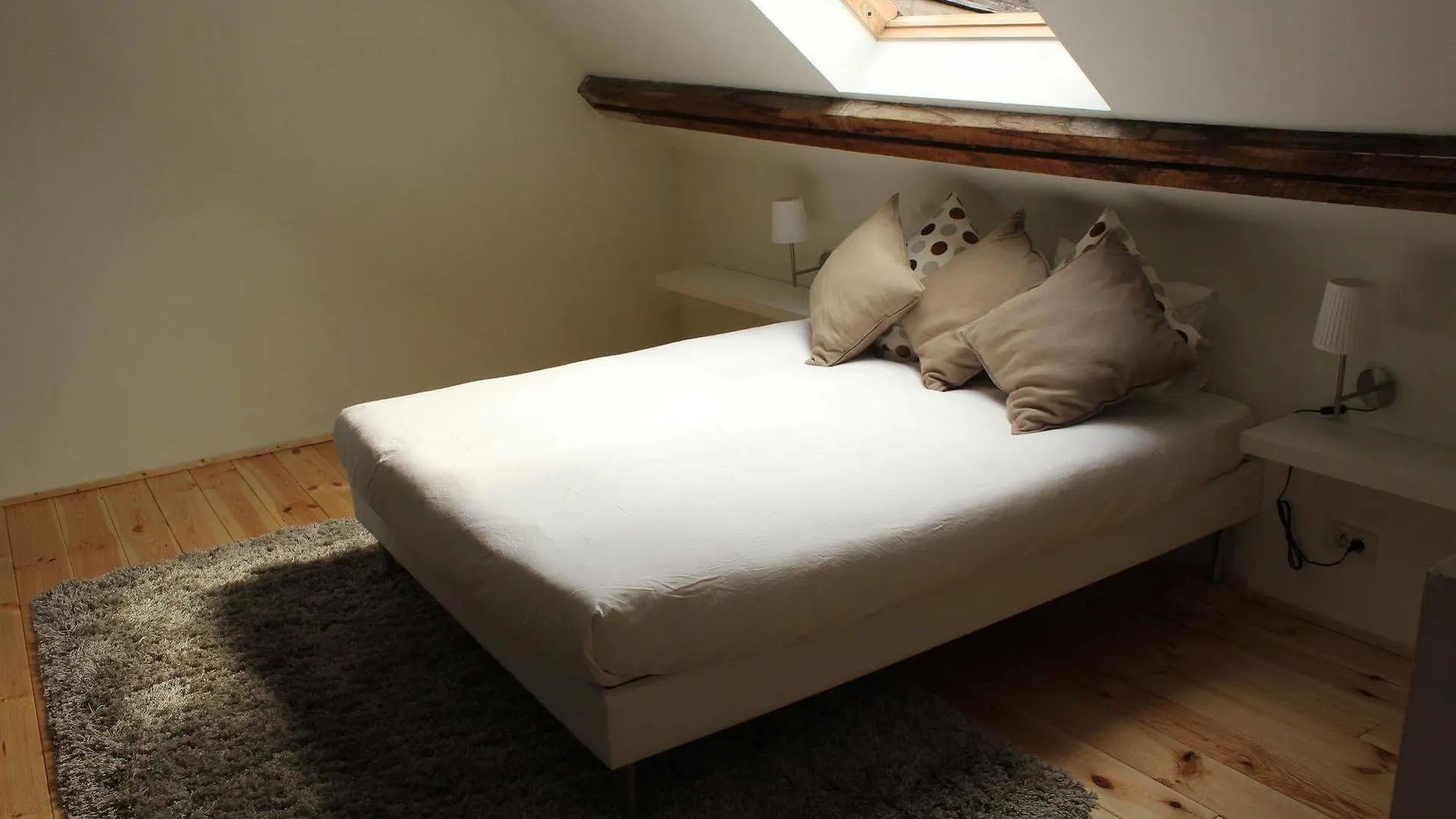B&B Leopold II Sint-Jans-Molenbeek Bed & Breakfast